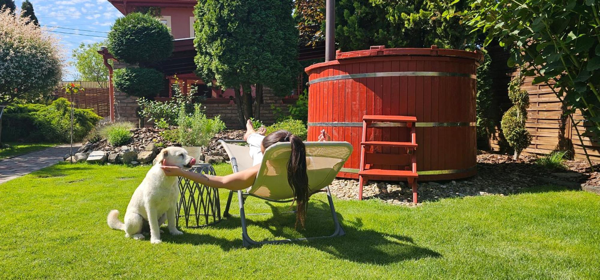 Nyirjes Vendégház Balassagyarmat Esterno foto