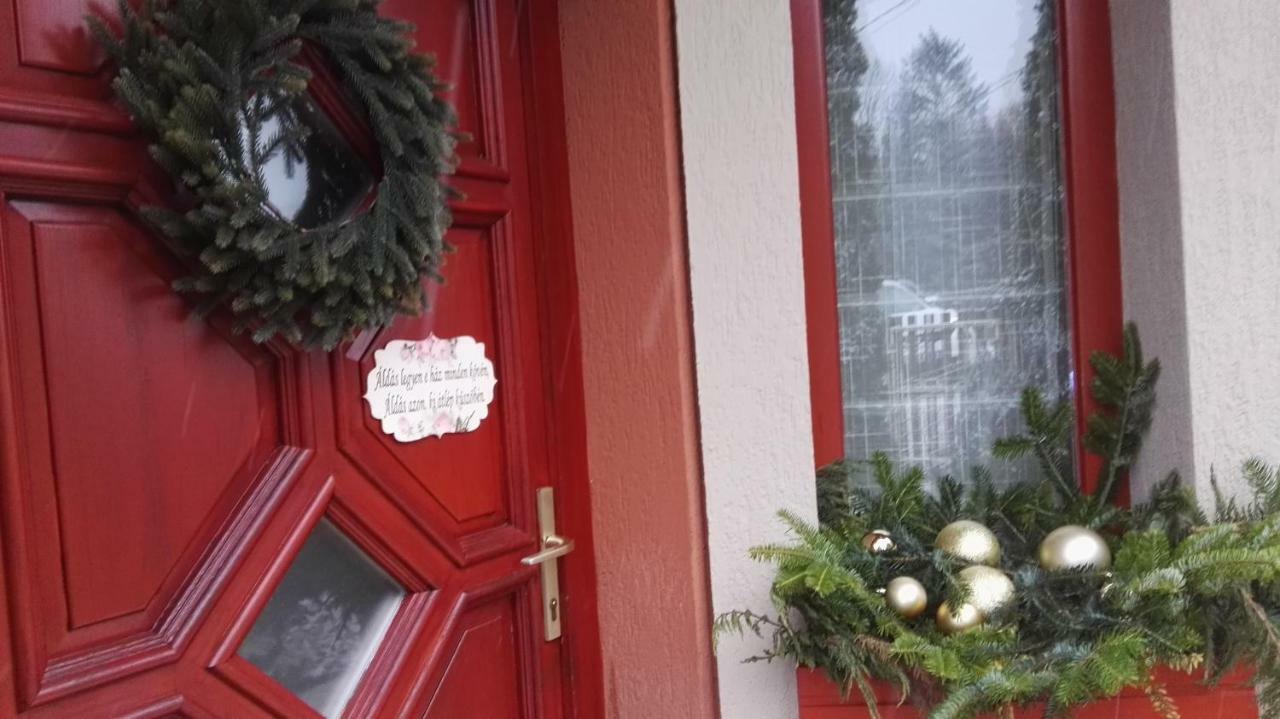 Nyirjes Vendégház Balassagyarmat Esterno foto