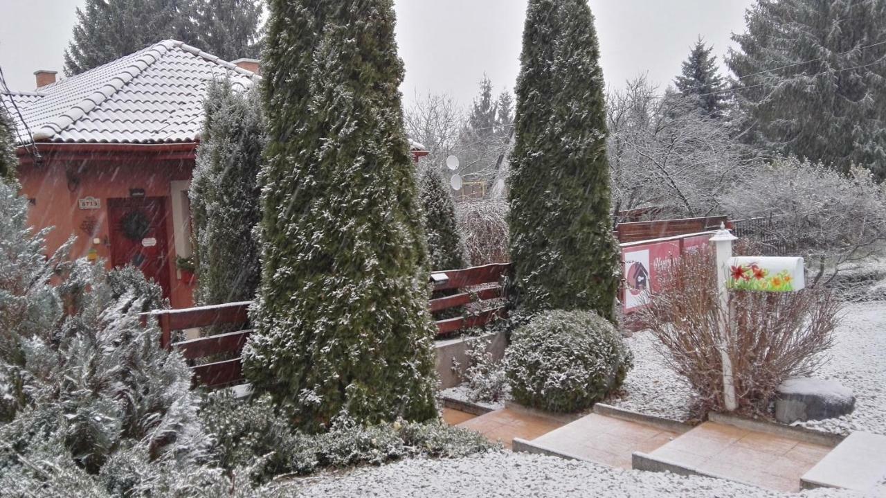 Nyirjes Vendégház Balassagyarmat Esterno foto